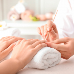 Manicura Spa 40 Minuts