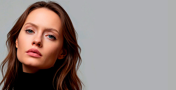 Essentials Júlia Bonet